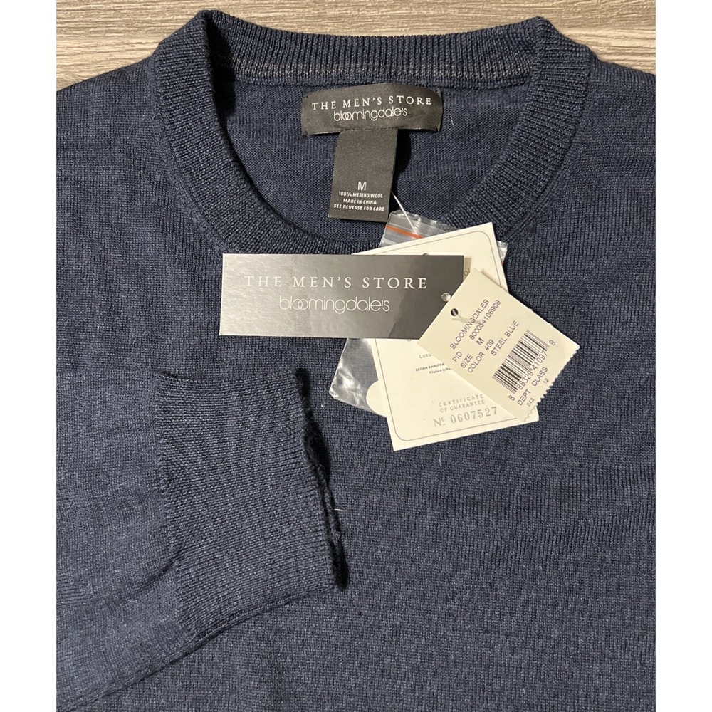 Bloomingdale's The Men's Store 100% Merino Wool Steel Blue Sweater Sz Medium NWT